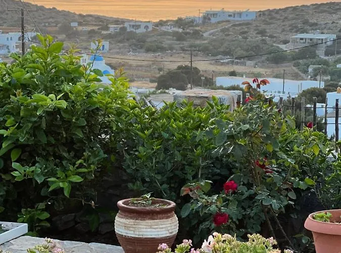 Alexandra's * Irakleia (Naxos)